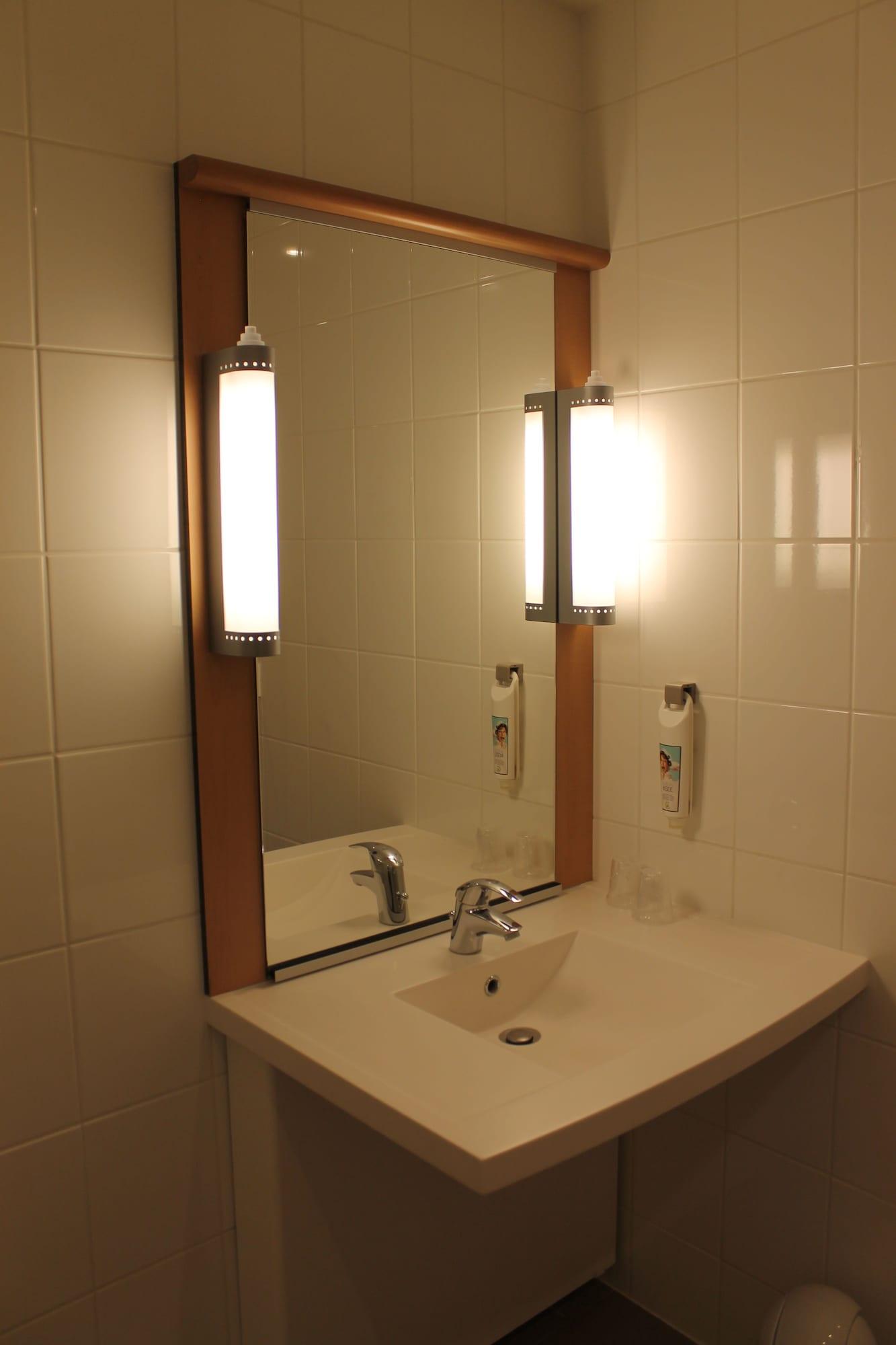 Ibis Dijon Sud 3*