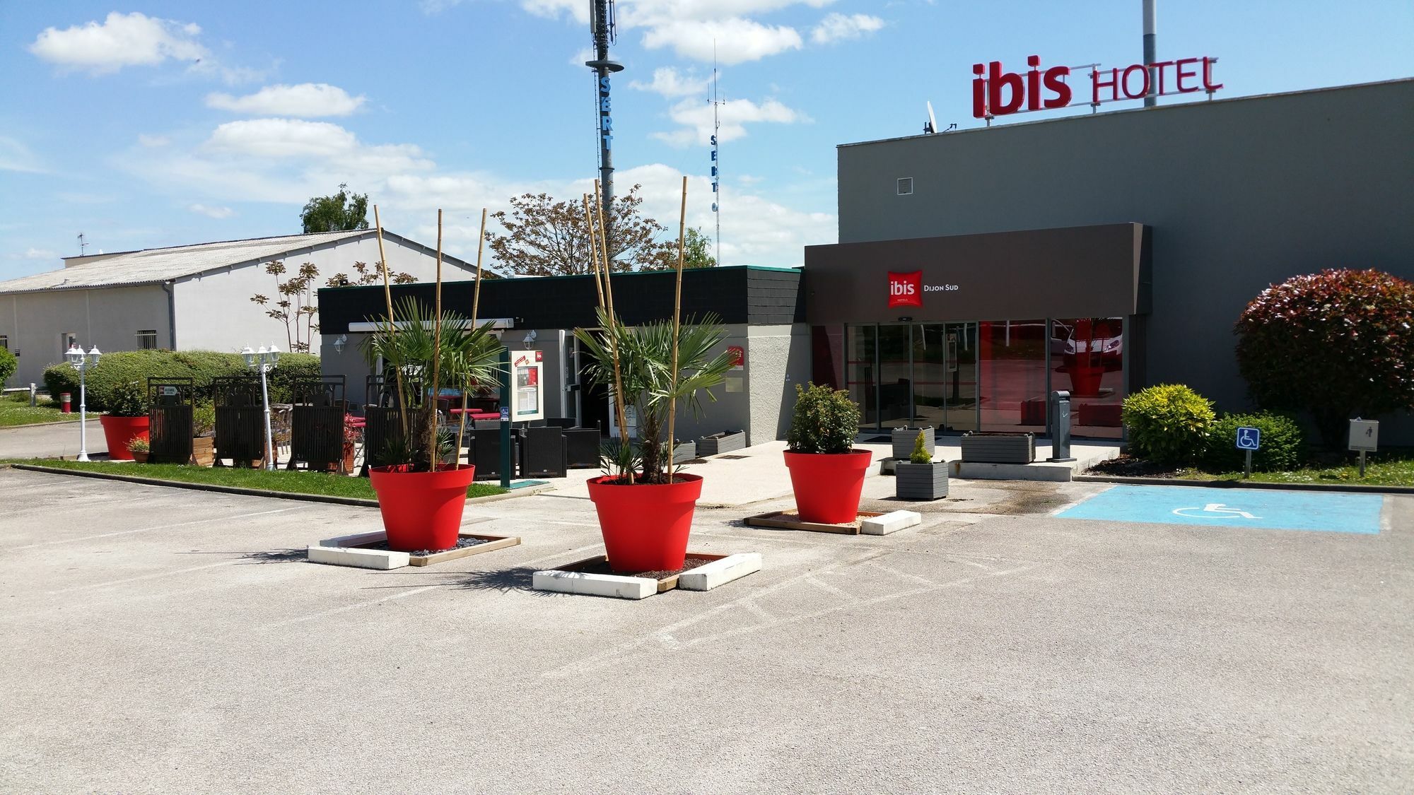 Ibis Dijon Sud 3*